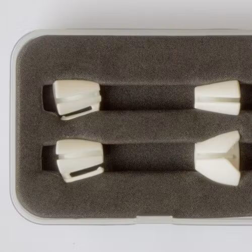 DPA 4060/4061/4071, 4 different holders in case, White