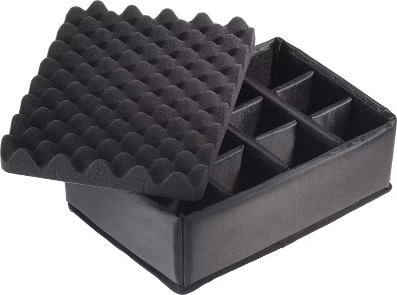 B&W Outdoor Cases Type 4000 Svart (m. avdelare)