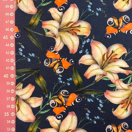 Lilja påfågelfjäril bomullsjersey, finns 1 meter och 2 meter