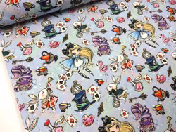 T5384 Joggingtyg Alice med saker (5 m)