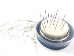 S522 Knappnålar med dyna (5/10 st)