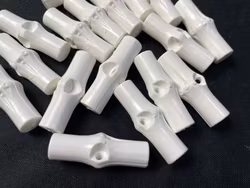 K356 Duffelknapp 34 mm vit