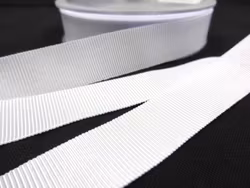 B437 Ripsband 18 mm vit (20 m)