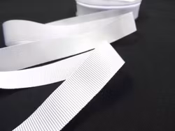 B437 Ripsband 18 mm vit (20 m)