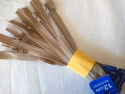 X500 Blixtlåspaket 12 cm spiral ej delbar mörkbeige (5 st)