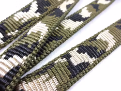 B441 Polypropylenband Kamouflage 20 mm grön (50 m)