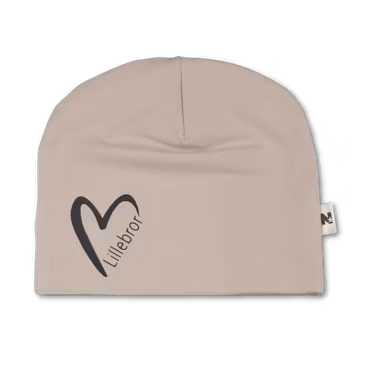 Beige namnmössa - Namn i Hjärta