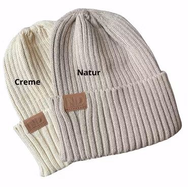 Novisen Design - Stickad mössa - Creme