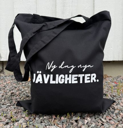 Tygkasse - Ny dag nya jävligheter
