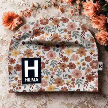 Namnmössa - Småblommor - Bokstav och namn