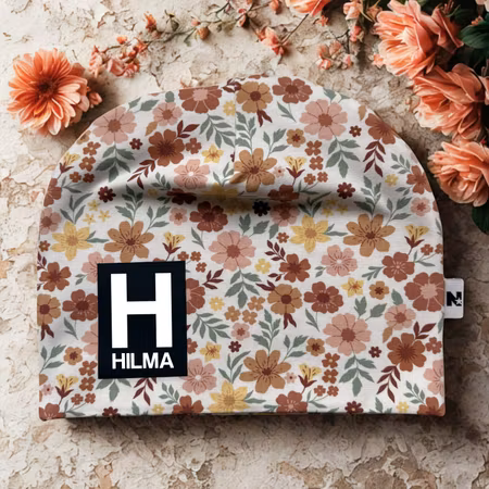 Namnmössa - Småblommor - Bokstav och namn