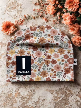 Namnmössa - Småblommor - Bokstav och namn