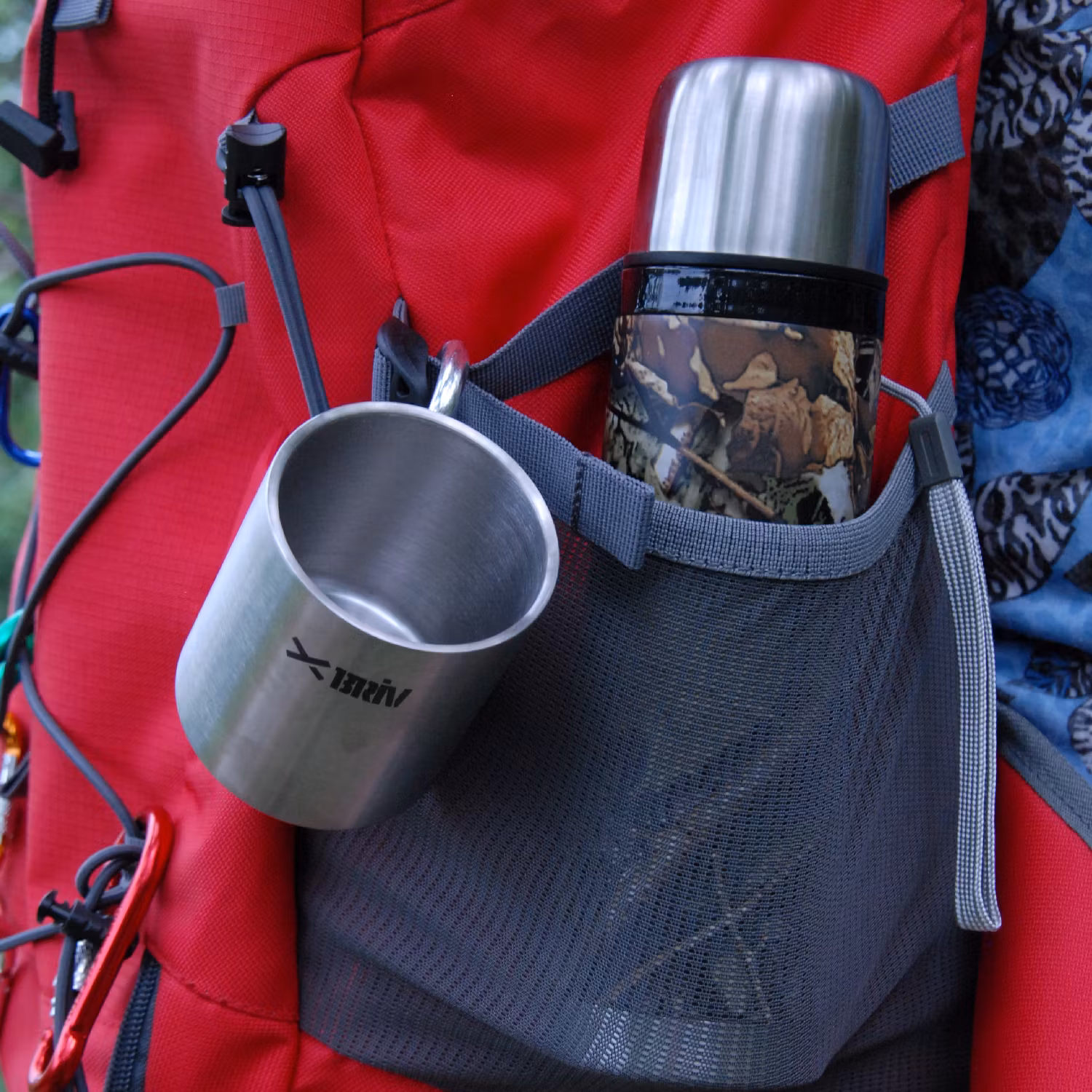 Briv Stålmugg med karbinhake - 220ml