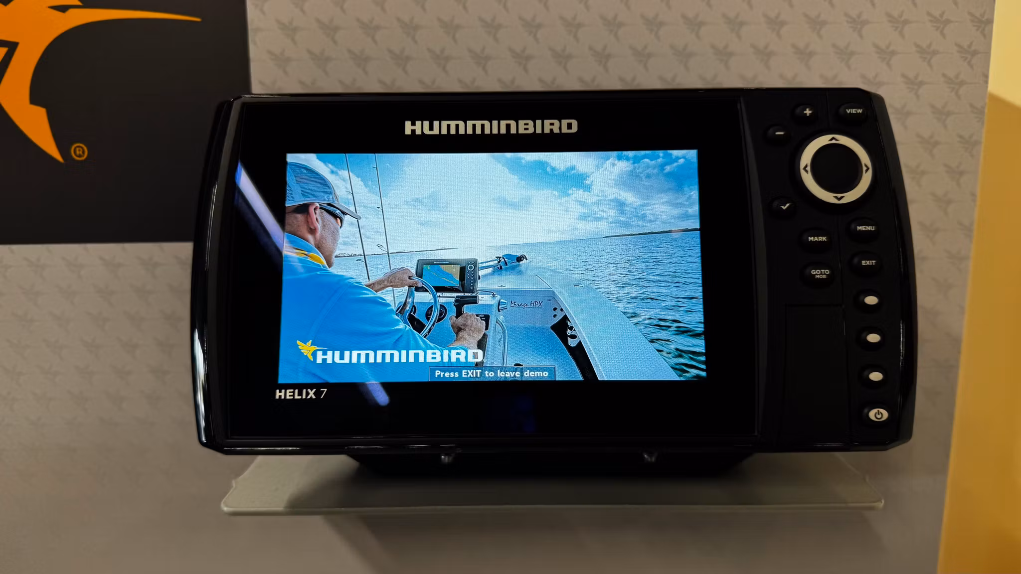 Humminbird Helix 7 CHIRP MSI GPS G4N med Givare - DEMOEX