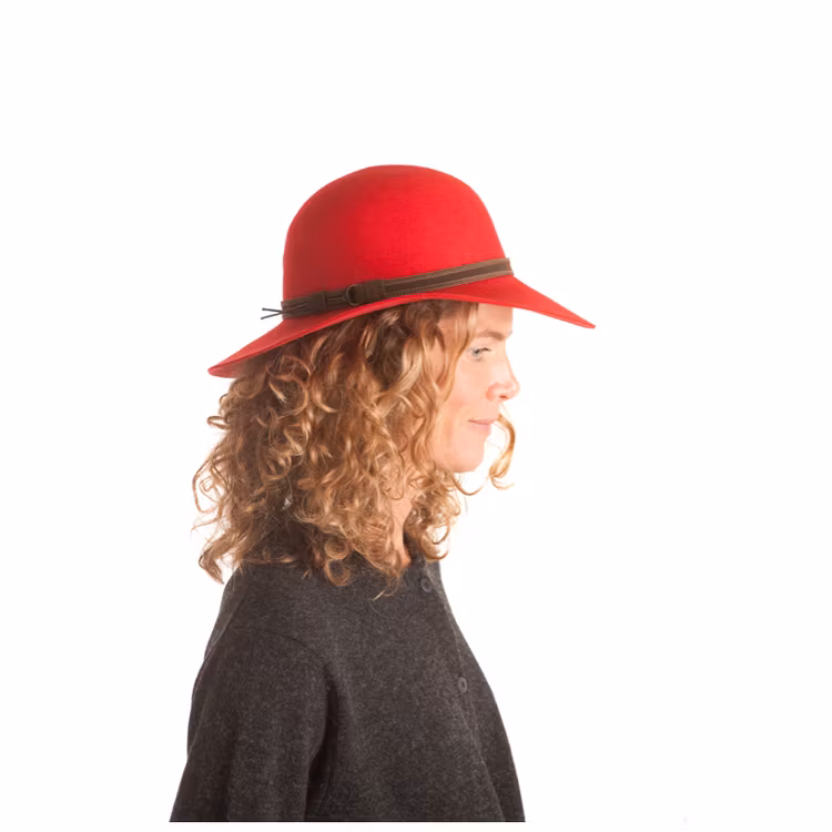 MJM - M.J. Michaelsen Loretta W Woolfelt WR Crush Red