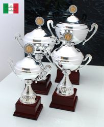 Silverpokal Torino med  träsockel och vinylskylt