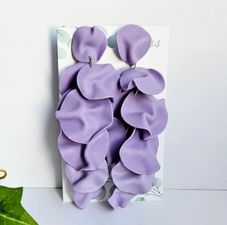 Lila vågformade cirklar