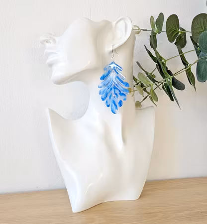Stora blå boho-löv