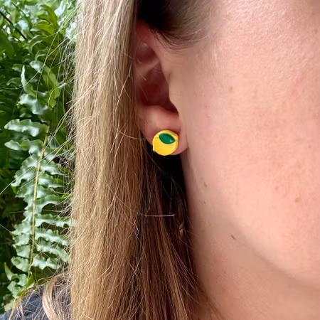 Citron studs