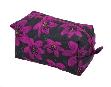 Liten svart necessär med rosa/lila blommor