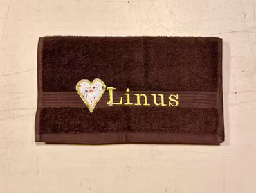 Gästhandduk 30x50 cm med applikation hjärta