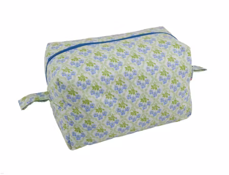 Stor necessär, sminkväska, blöjpåse med blommor i grönt och blått