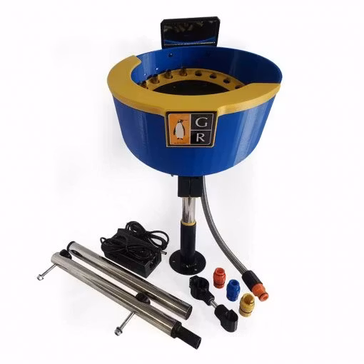 Guga Ribas - Case Feeder