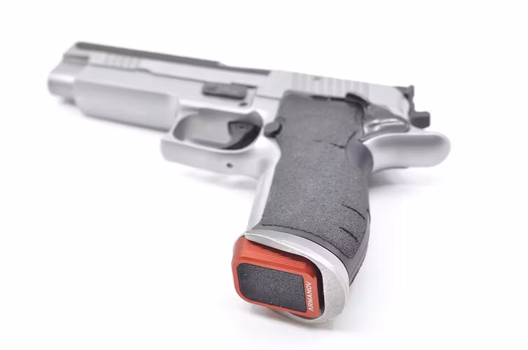 Armanov - Magazine Base Pad +2RND for Sig Sauer P226, X5, LDC – RACE