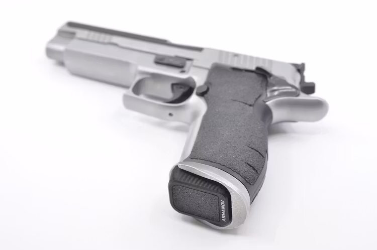 Armanov - Magazine Base Pad +2RND for Sig Sauer P226, X5, LDC – RACE