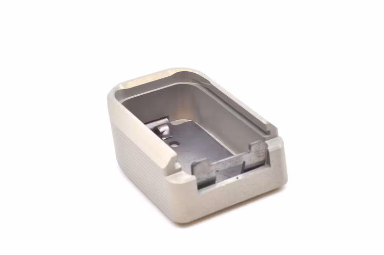 Armanov - Magazine Base Pad +2RND for Sig Sauer P320, P250 – RACE