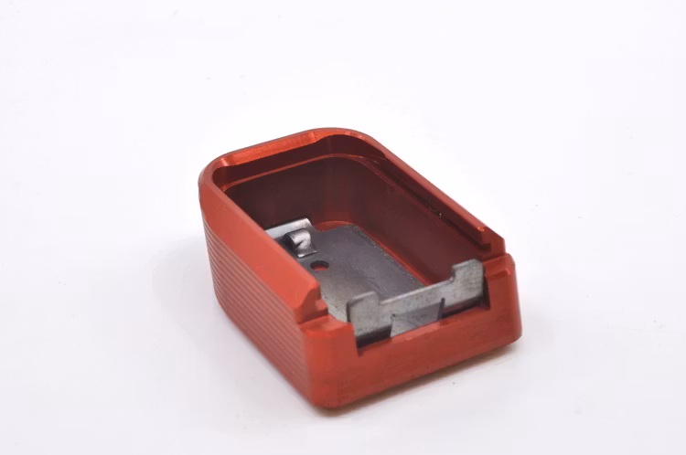 Armanov - Magazine Base Pad +2RND for Sig Sauer P320, P250 – RACE