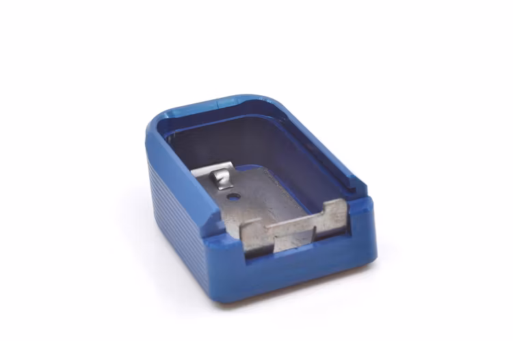 Armanov - Magazine Base Pad +2RND for Sig Sauer P320, P250 – RACE