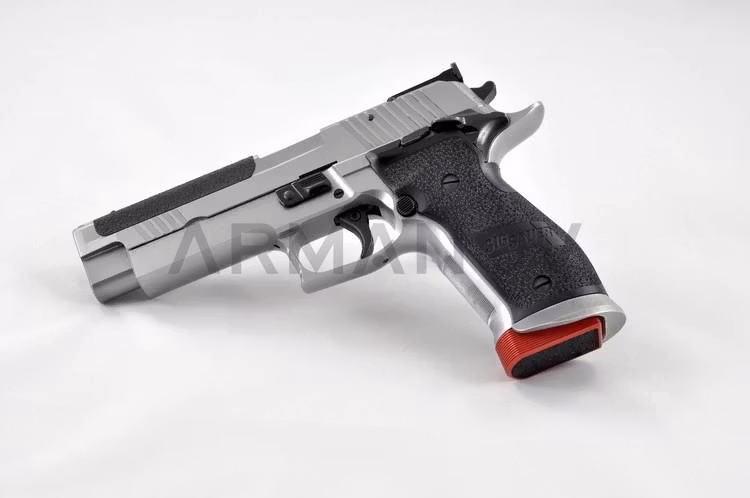 Armanov - Magazine Base Pad for Sig Sauer P226, X-Five, LDC +2RND – MAXXXGRIP