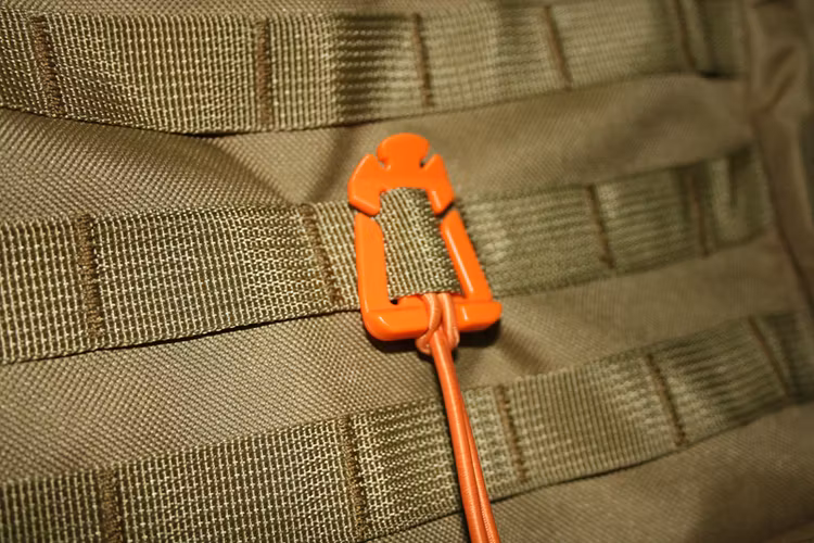 ITW Webdom Web Dominator Molle Backpack Carabiner