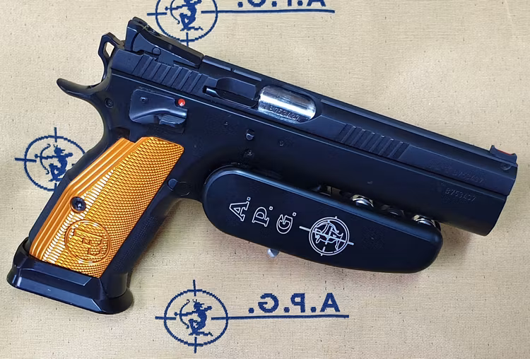 A.P.G. Holster - Speed holster