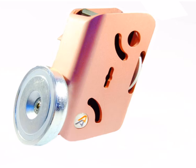 DAA - Race Master Pouch and Magnet