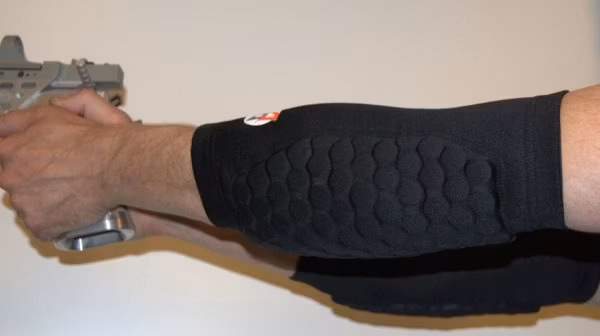 DAA - Armbågsskydd för Skyttar