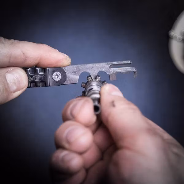 Real Avid AR15 Scraper – rengöringsverktyg för kolborttagning på BCG