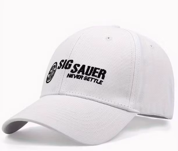 Sig Sauer keps – vit keps med broderad logotyp och justerbar passform