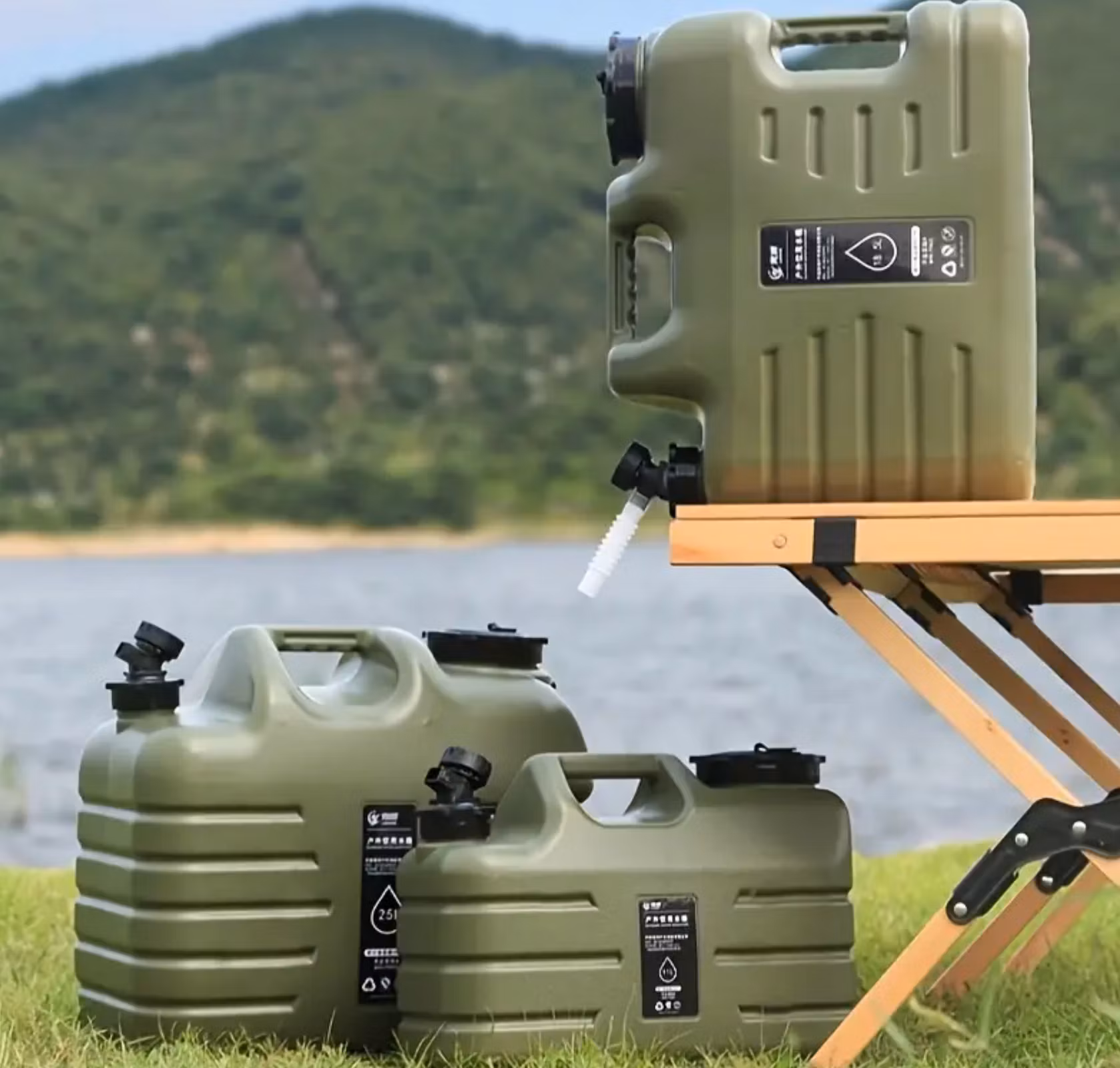 Vattenbehållare-dunk Med Kran