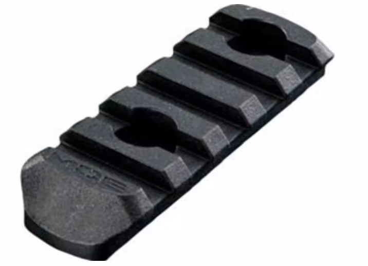 Magpul - MOE Polymer Rail Section - 5 Slots