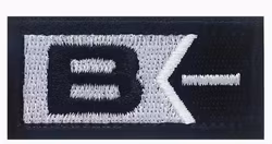 B - Neg - Svart- Silver  - Patch