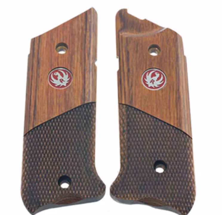 Ruger - Kolvsidor Ruger MKIV - halvcheckerade med Rugerlogo