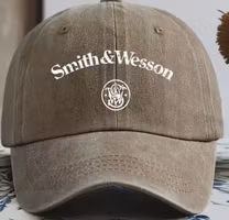 Smith & Wesson - Cap - Khaki - White text - Liten logga