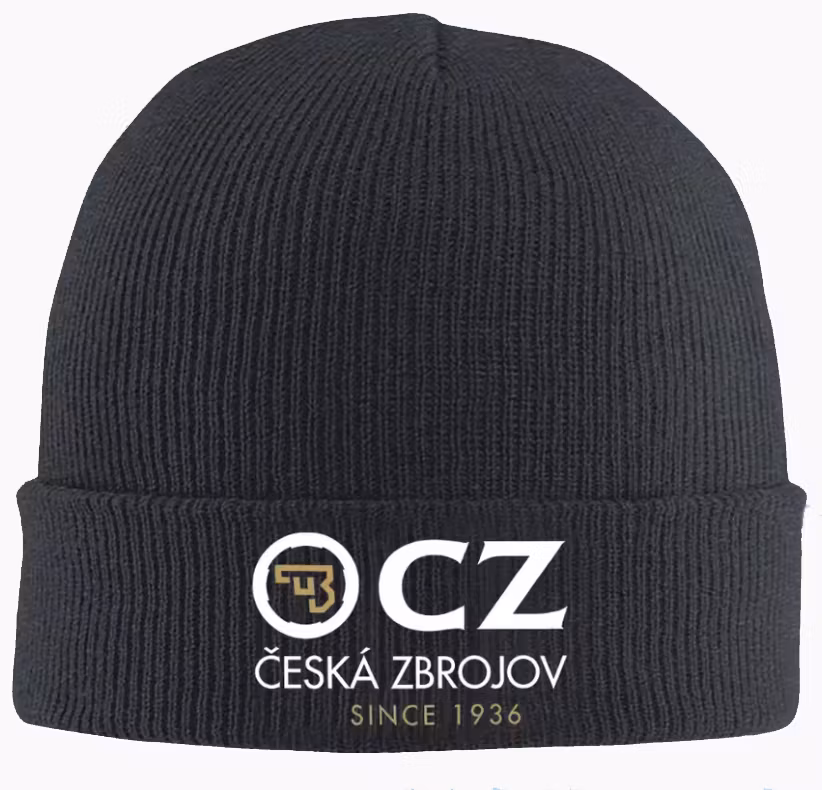 CZ - Svart Stickad Mössa - Vitt tryck