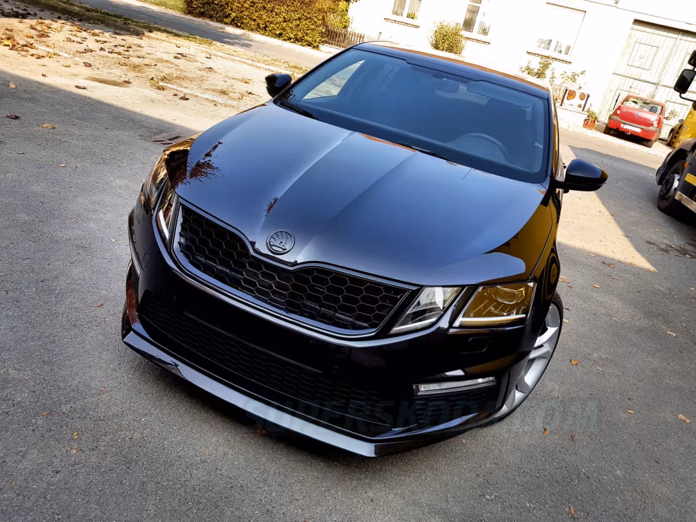Octavia III RS Facelift - frontgrill i OEM