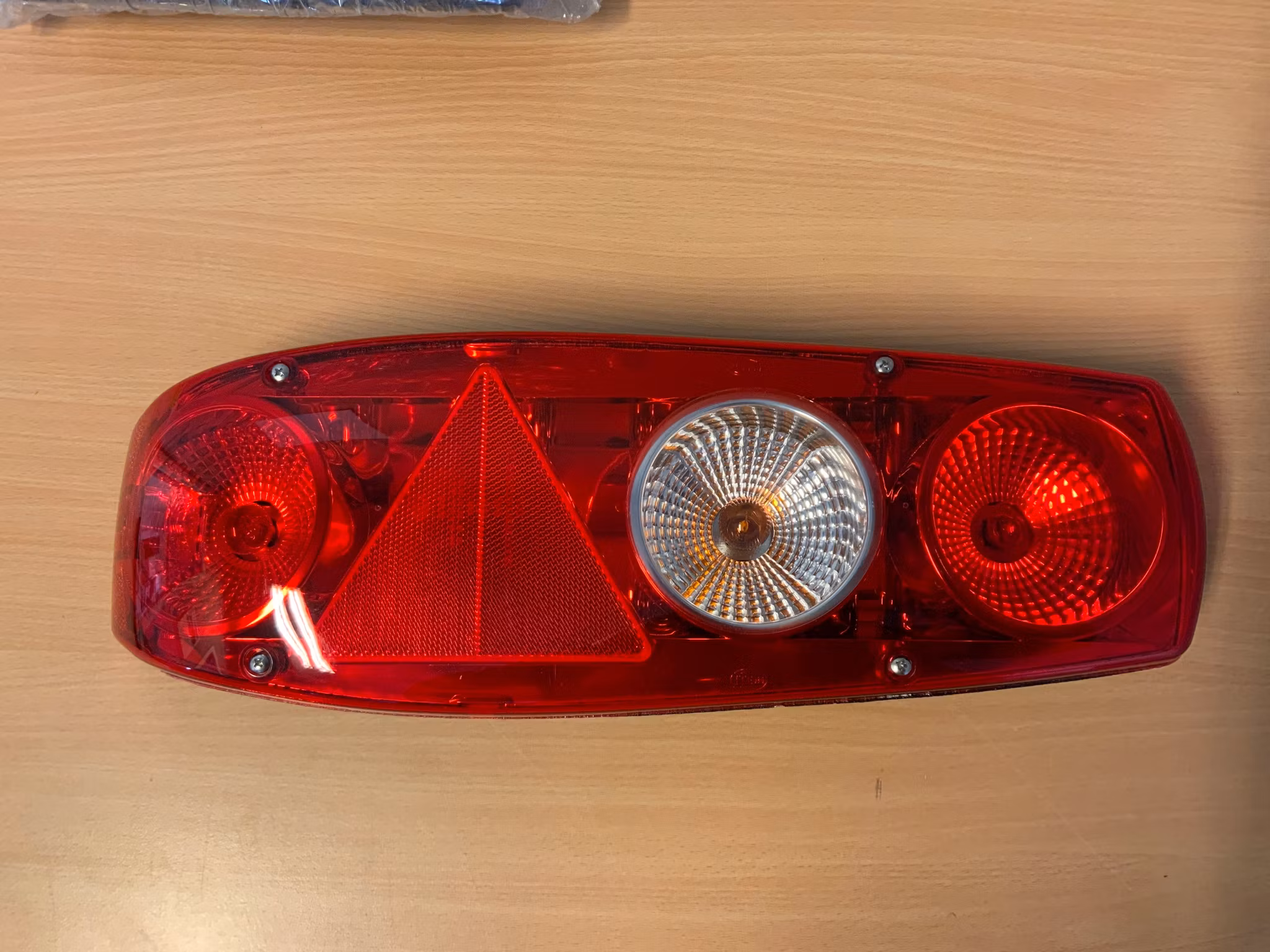 Baklykt Hella Carulana 2, venstre side med tåkelys