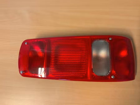 Baklykt LMC, venstre side, HELLA