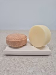 Sjampobar rose, rosepulver og duft av roser