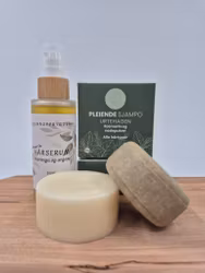 Gaveeske med sjampo, balsam og rosmarin hårserum – ferdig gavepakke